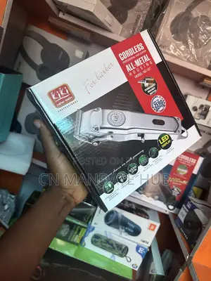 All Metal Kiki Rechargeable Clippers