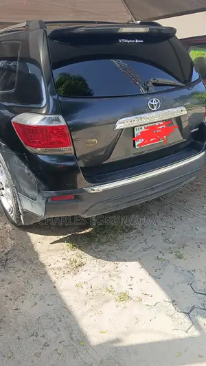 Toyota Highlander Limited 2012 Black