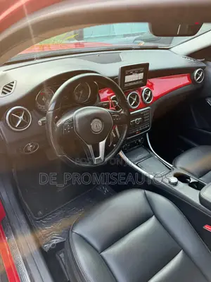 Mercedes-Benz GLA-Class 2015 Red