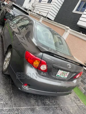 Toyota Corolla 2010 Gray