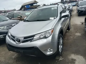Toyota RAV4 2015 Silver