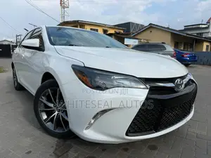 Toyota Camry XSE 4dr Sedan (3.5L 6cyl 6A) 2015 White