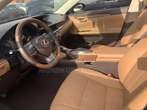Lexus ES 2017 Brown