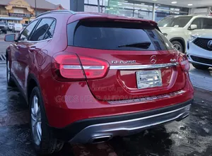 Mercedes-Benz GLA 250 2016