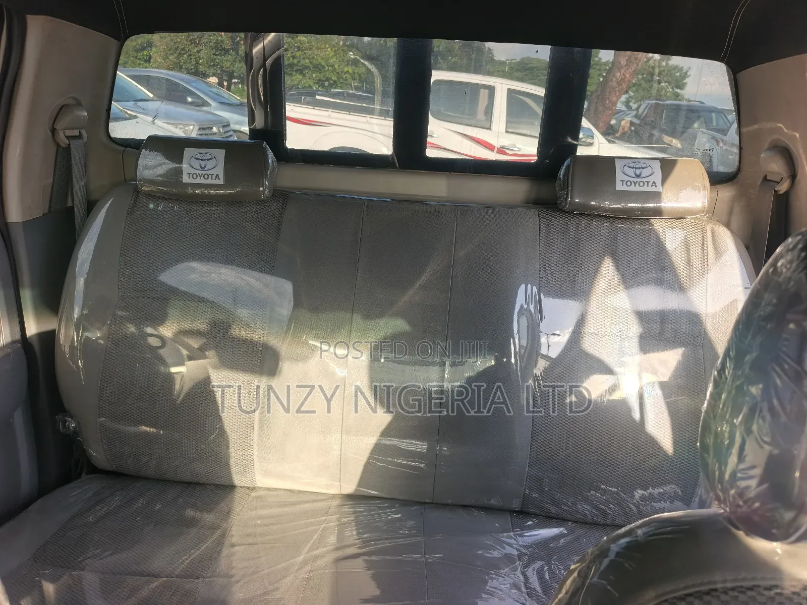 Toyota Hilux 2012 White
