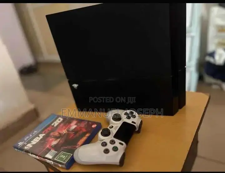 Ps 4 + Controller