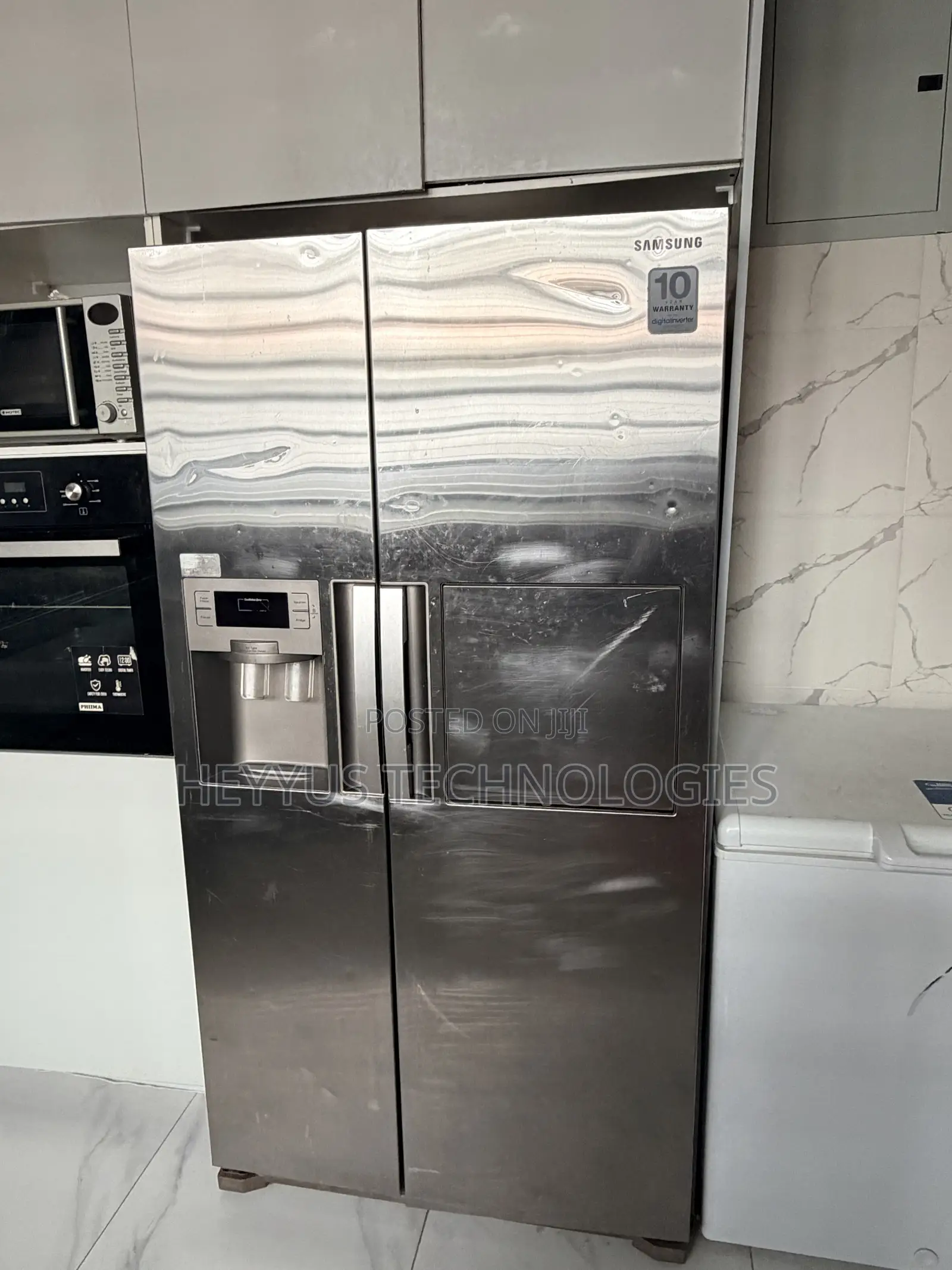 Samsung Side by Side Inverter Refrigerator With Ice Maker