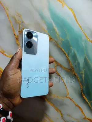 Vivo Y18 128 GB