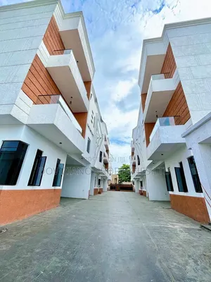 4bdrm Duplex in Osapa london for sale