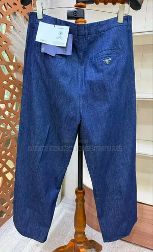 *Original Prada Pant Available in Store  M —— XXL ( 30 —— 37 )