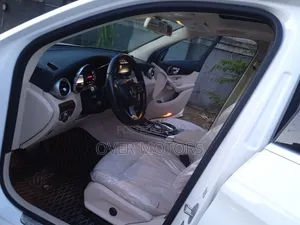Mercedes-Benz GLC-Class 2017 White