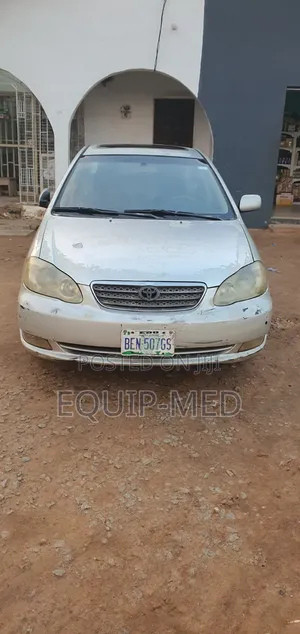 Toyota Corolla 2004 Silver