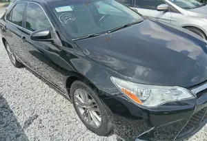 Toyota Camry SE w/Special Edition Pkg (2.5L 4cyl 6A) 2016 Matt Black