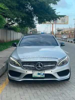 Mercedes-Benz C300 Luxury 4matic Sedan AWD (2.0L 4cyl 7A) 2017 Silver