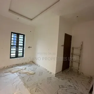 4bdrm Duplex in Ikota for sale