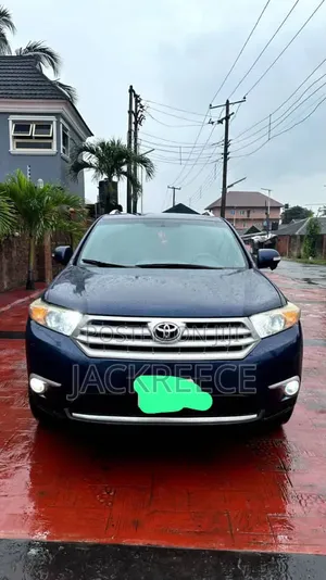 Toyota Highlander 2010 Blue