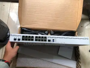 Mikrotik CCR 2004 16g 2s+
