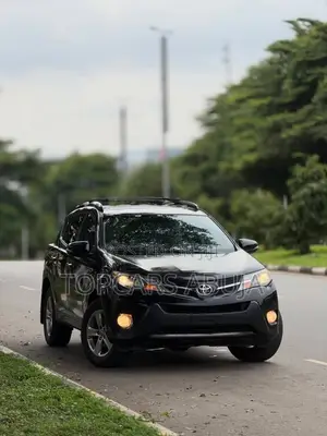 Toyota RAV4 2015 Black