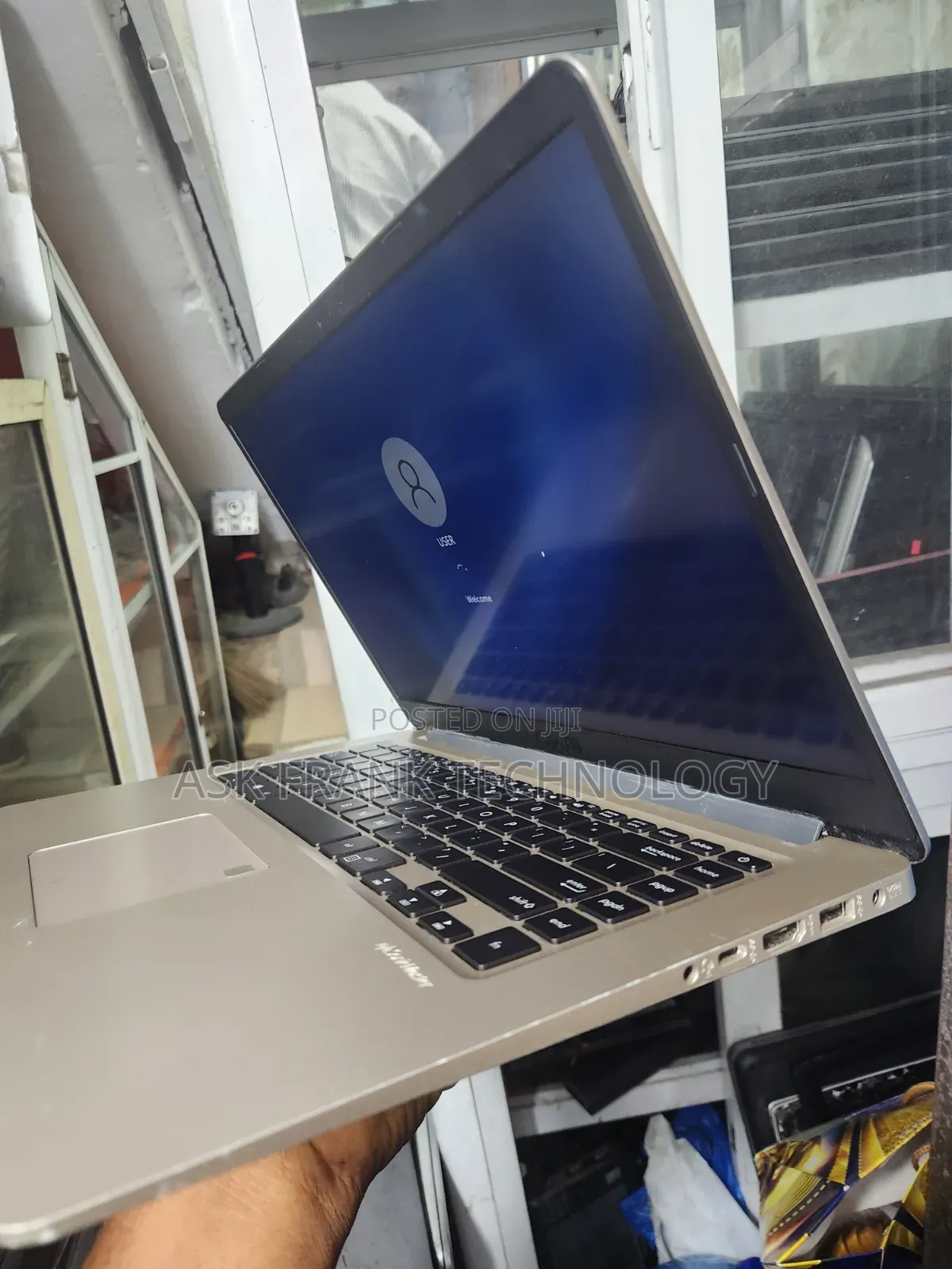 Laptop Asus R50A 8GB Intel Core i5 SSD 128GB