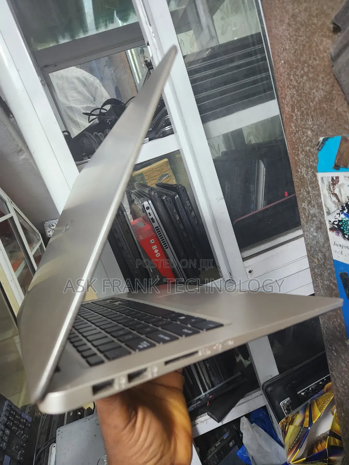 Laptop Asus R50A 8GB Intel Core i5 SSD 128GB
