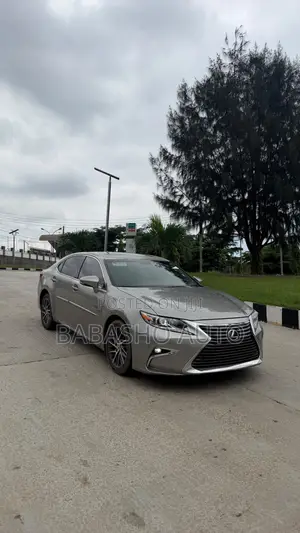 Lexus ES 2016 Gray