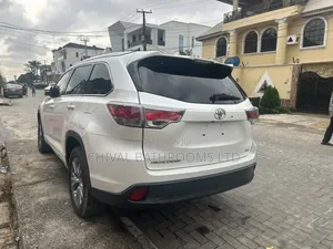 Toyota Highlander 2015 White