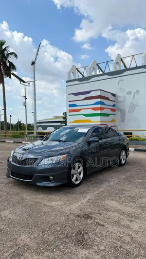 Toyota Camry 2011 Gray