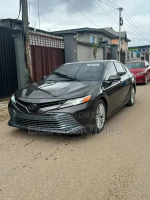 Toyota Camry 2018 Gray