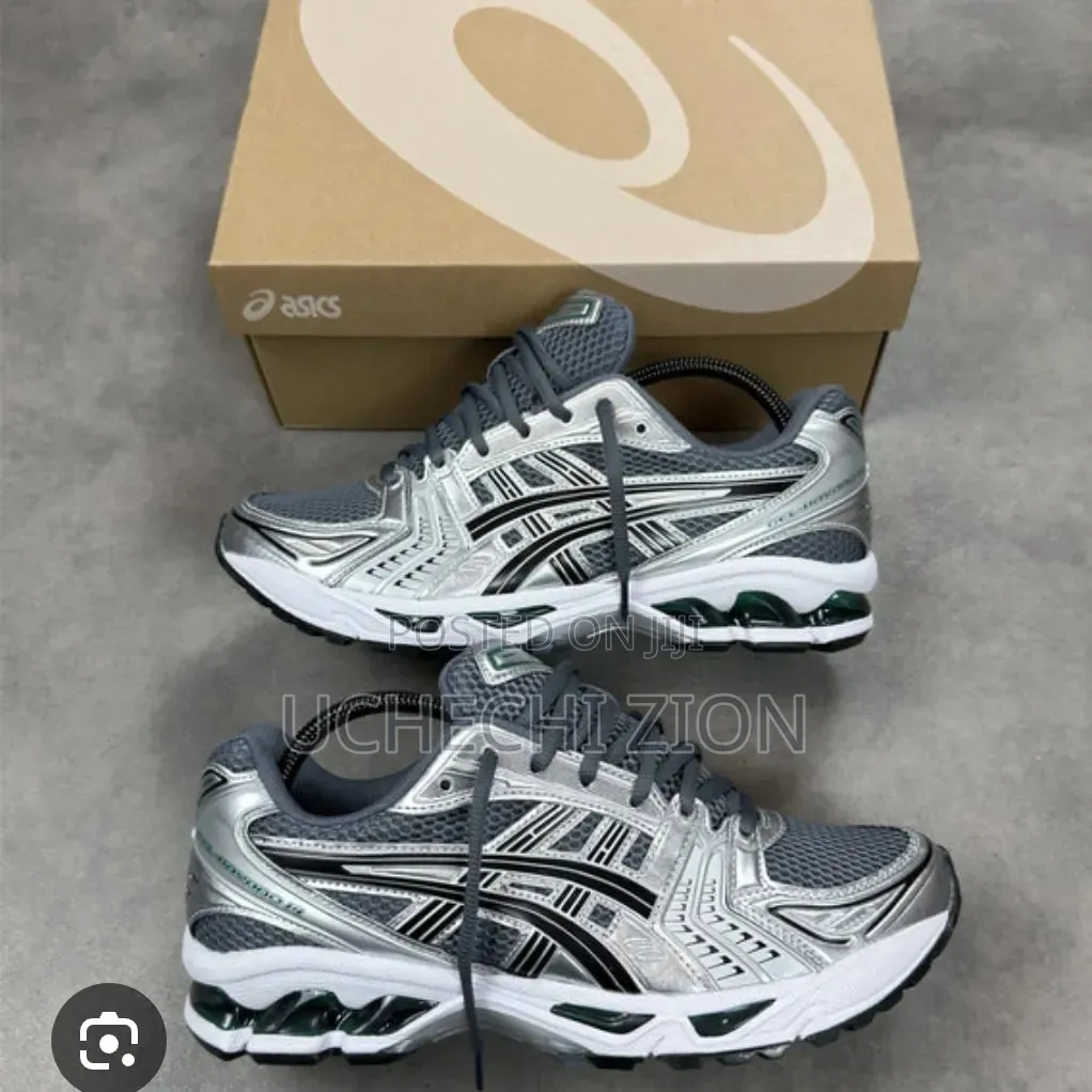 Original N/B Trainers