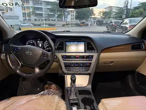 Hyundai Sonata Limited Sedan FWD (2.4L 4cyl 6A) 2016 Blue