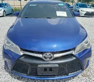 Toyota Camry SE 4dr Sedan (2.5L 4cyl 6A) 2016 Blue