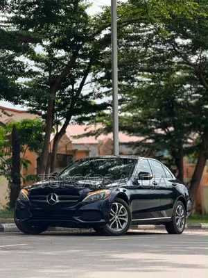 Mercedes-Benz C300 2015 Blue