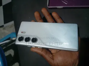 Tecno Camon 40 128 GB Blue