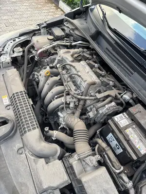 Toyota Corolla LE 2021 Silver