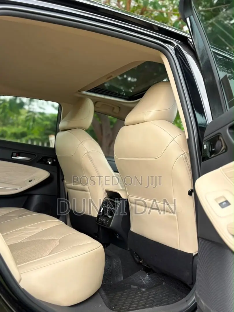 Toyota Avalon Limited (3.5L 6cyl 6A) 2018 Black