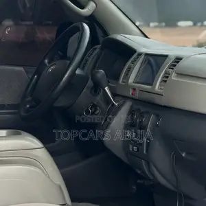 Toyota HiAce 2010 Black