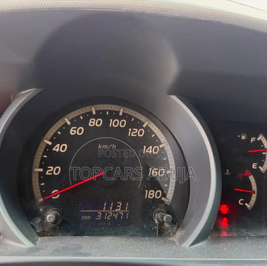 Toyota HiAce 2010 Black