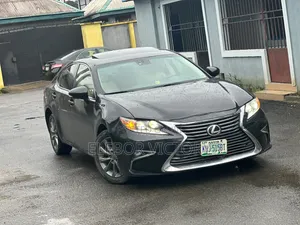 Lexus ES 2014 Black