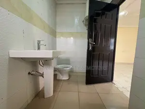 3bdrm Apartment in Wuse 2 for rent
