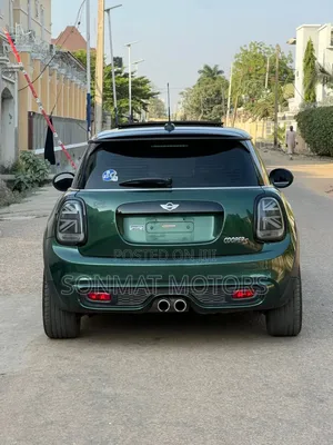 Mini Cooper 2017 Green