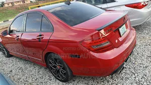 Mercedes-Benz C300 2013 Red