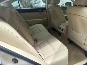 Lexus ES 2013 Gold