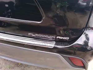 Toyota Highlander Platinum 2022 Black