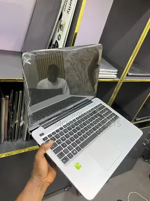 Laptop Asus X555LD 8GB Intel Core i5 SSD 128GB