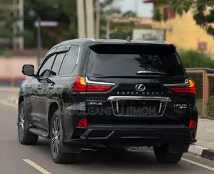 Lexus LX 570 AWD 2018 Black