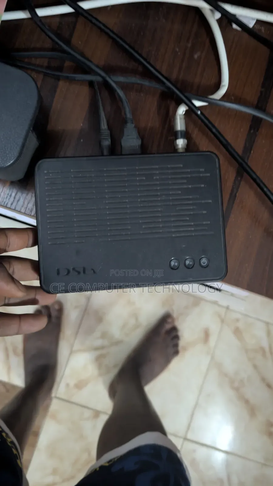 DSTV Decoder