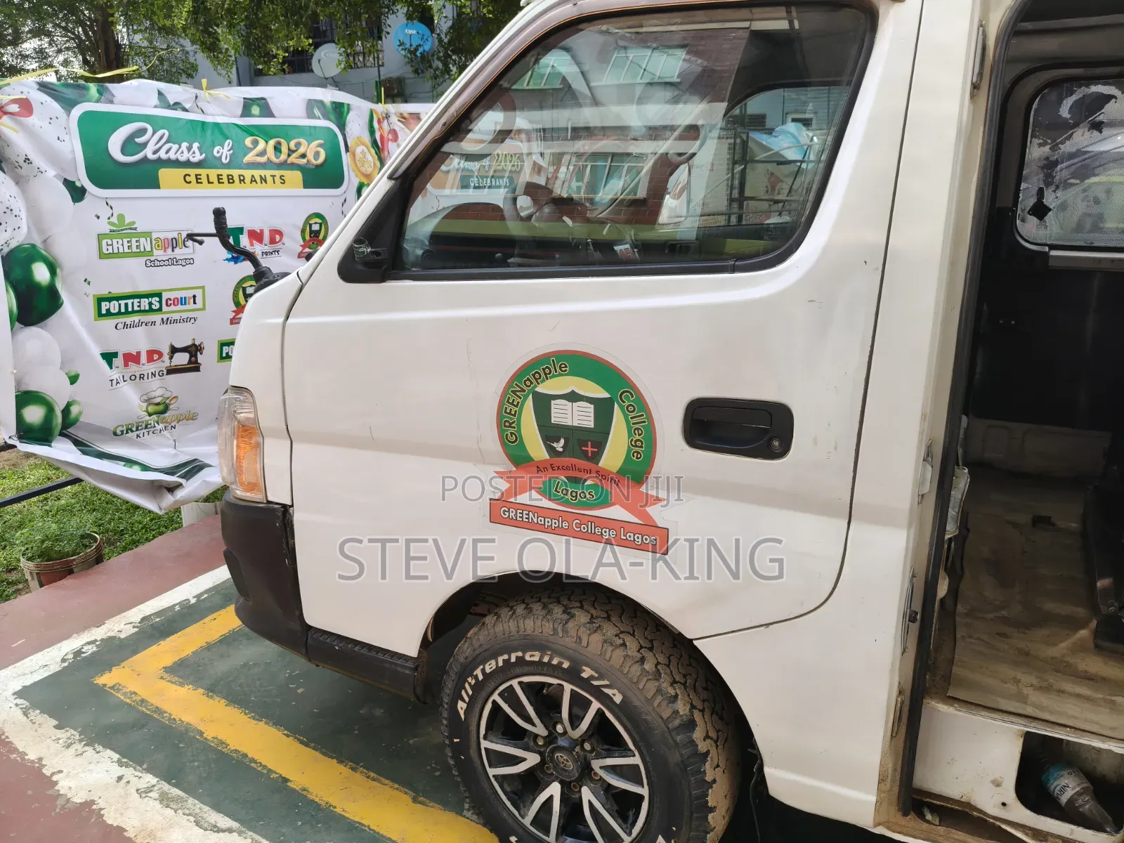 Nissan Caravan (Urvan) 2010 White