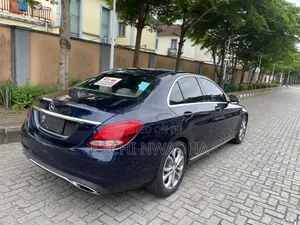 Mercedes-Benz C300 2015 Blue