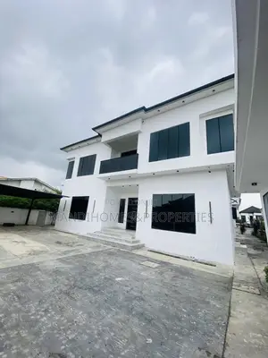 5bdrm Maisonette in Royal Garden, Ajah for sale