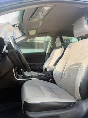 Toyota Camry SE 4dr Sedan (2.5L 4cyl 6A) 2015 Blue